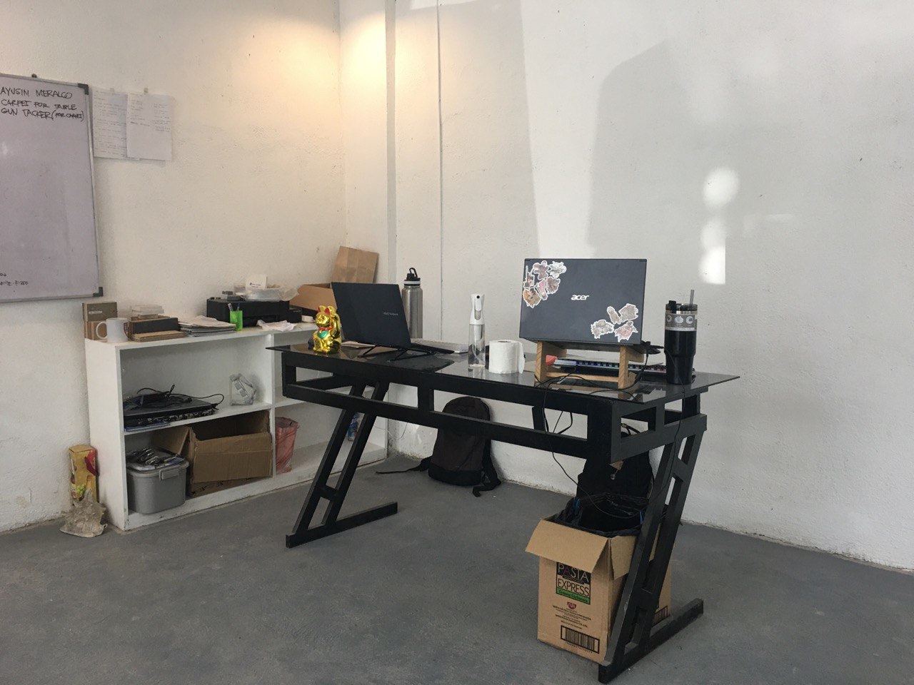 Stylish Steel Tubular Tables w Tempered Glass